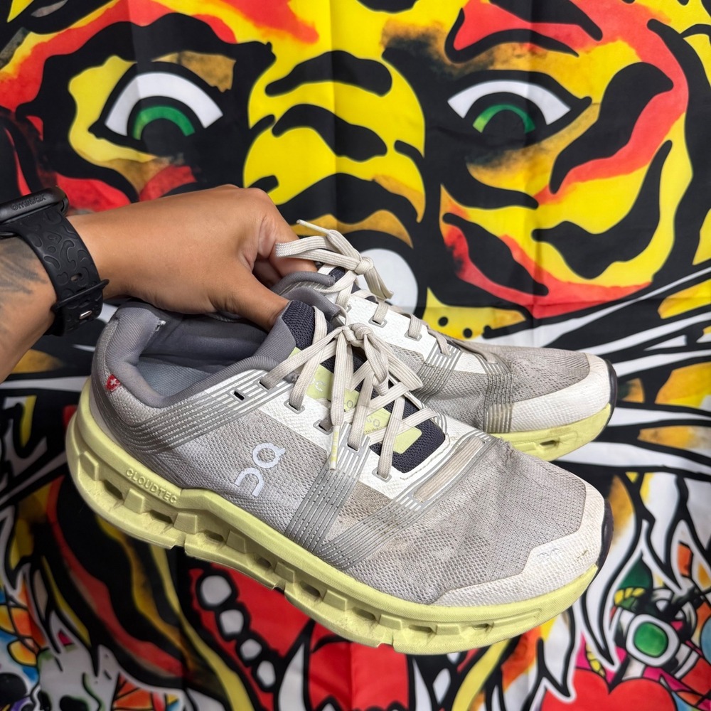 On Running shoe